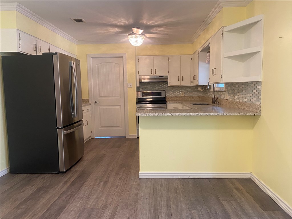 1110 N Doughty Street Rockport TX 78382