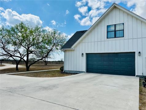 266 E County Road 2180 Kingsville TX 78363