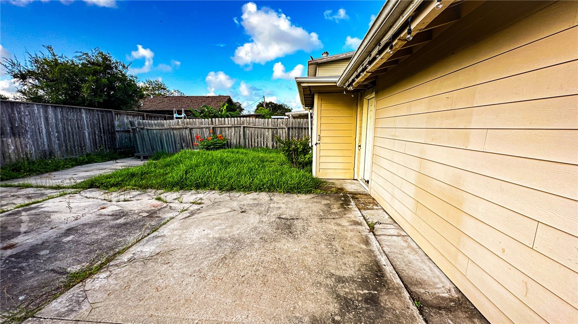222 Doddridge Corpus Christi TX 78411