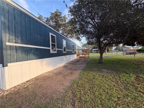103 E Panna Maria Runge TX 78151