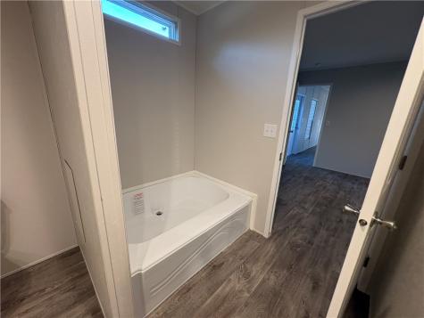 103 E Panna Maria Runge TX 78151