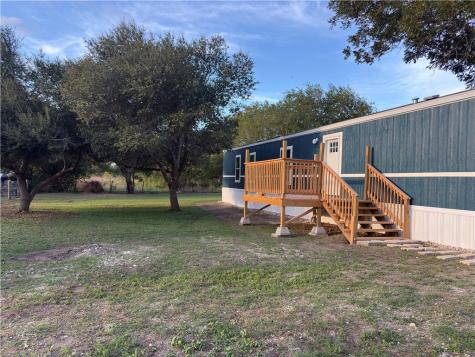 103 E Panna Maria Runge TX 78151