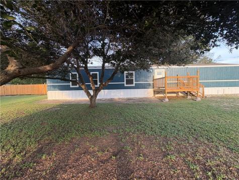 103 E Panna Maria Runge TX 78151