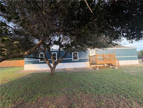 103 E Panna Maria Runge TX 78151