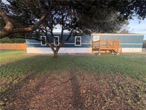 103 E Panna Maria Runge TX 78151