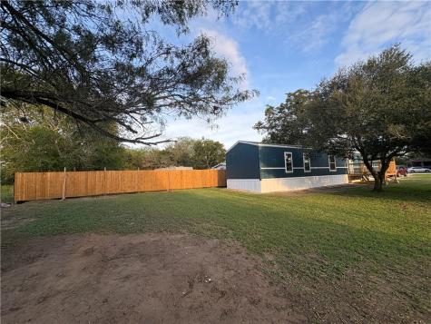 103 E Panna Maria Runge TX 78151