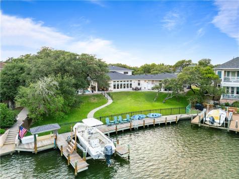 2110 Harbor Court Rockport TX 78382