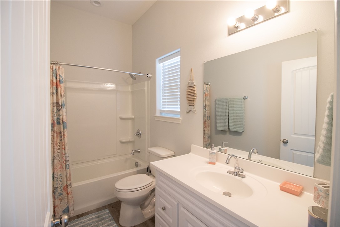 207 Paradise Drive Rockport TX 78382
