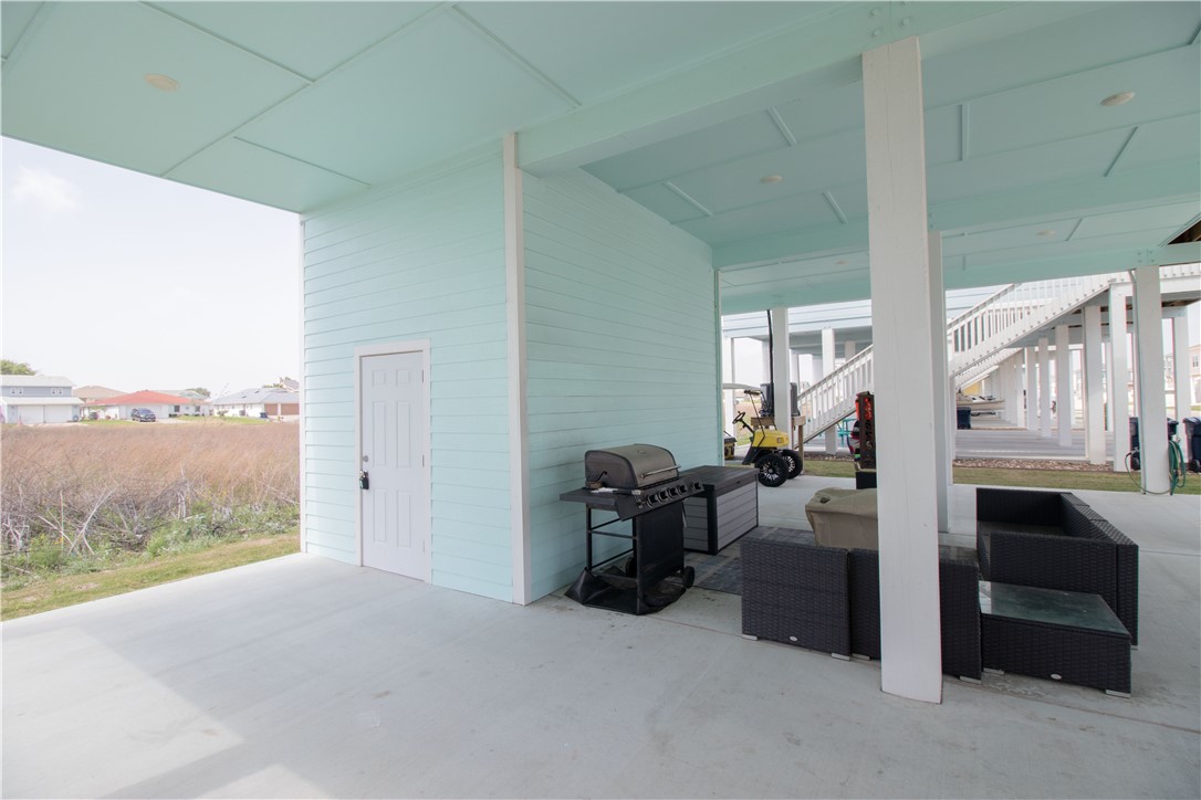 207 Paradise Drive Rockport TX 78382