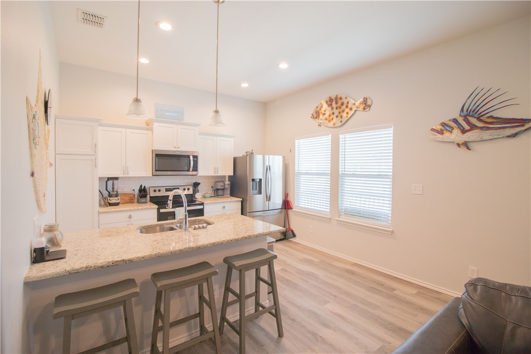 207 Paradise Drive Rockport TX 78382