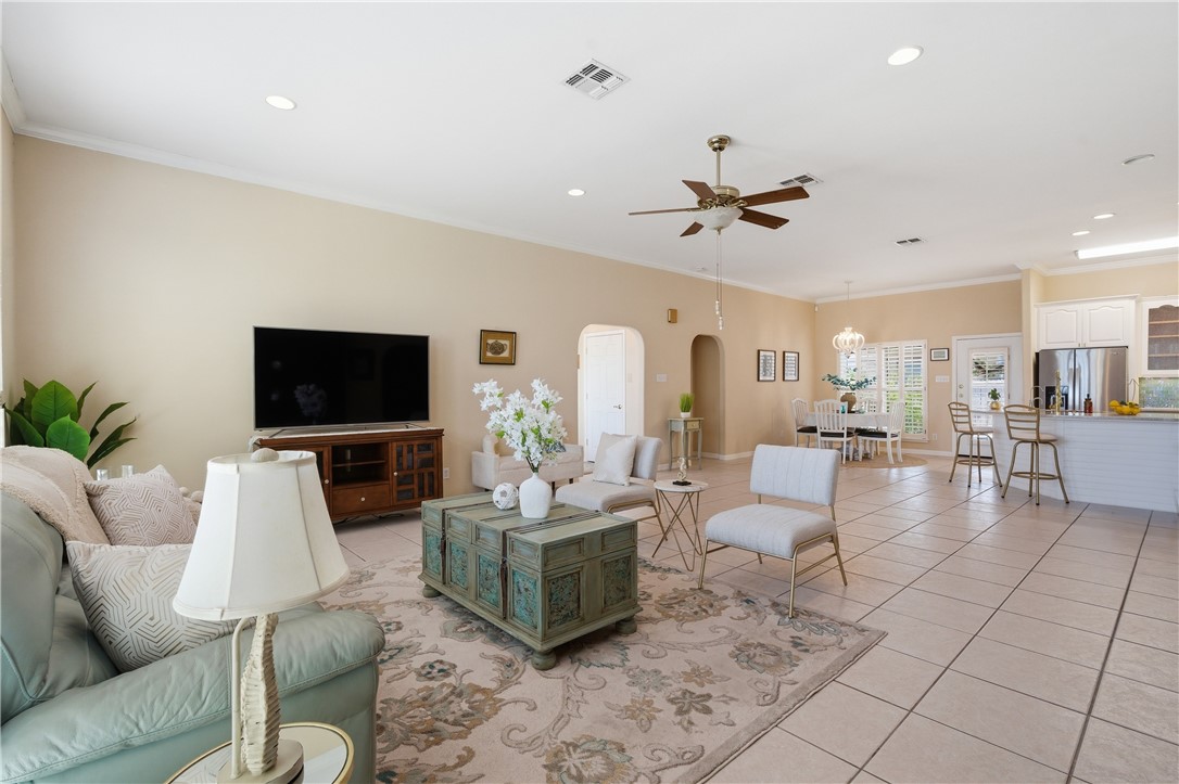 14041 La Blanquilla Drive Corpus Christi TX 78418