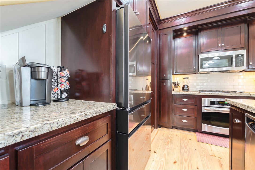412 Sailhouse Way Rockport TX 78382