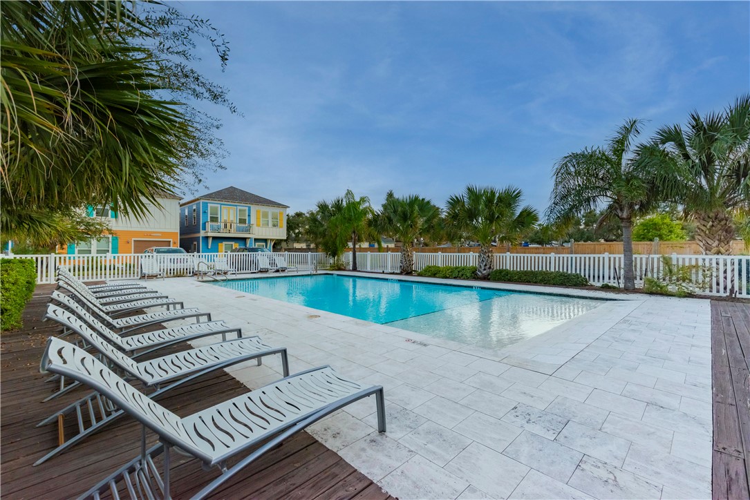412 Sailhouse Way Rockport TX 78382