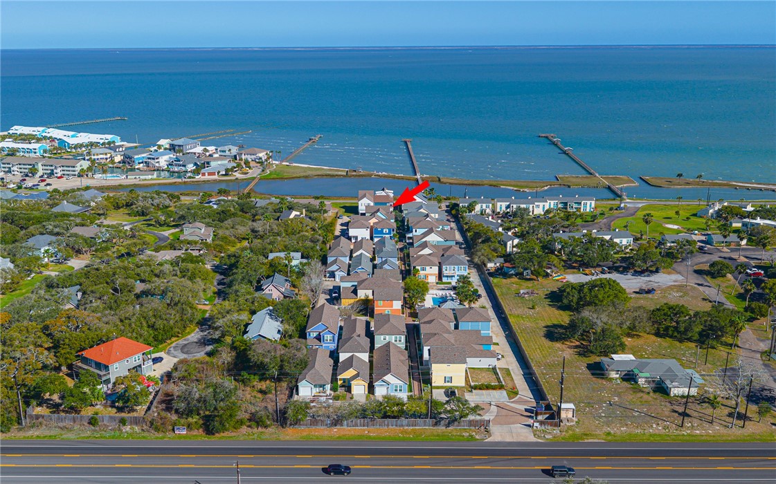 412 Sailhouse Way Rockport TX 78382