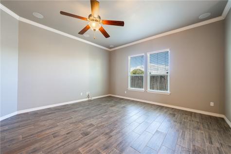 420 Gulfton Drive Portland TX 78374
