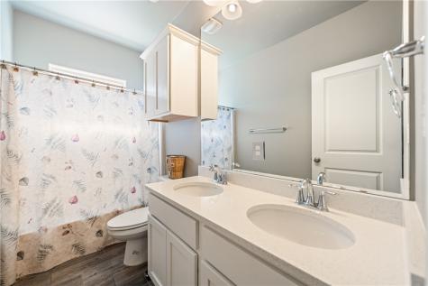 420 Gulfton Drive Portland TX 78374