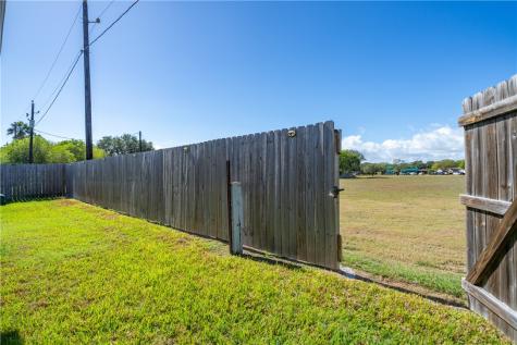 420 Gulfton Drive Portland TX 78374