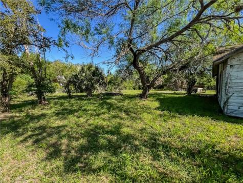 701 E Henrietta Avenue Kingsville TX 78363