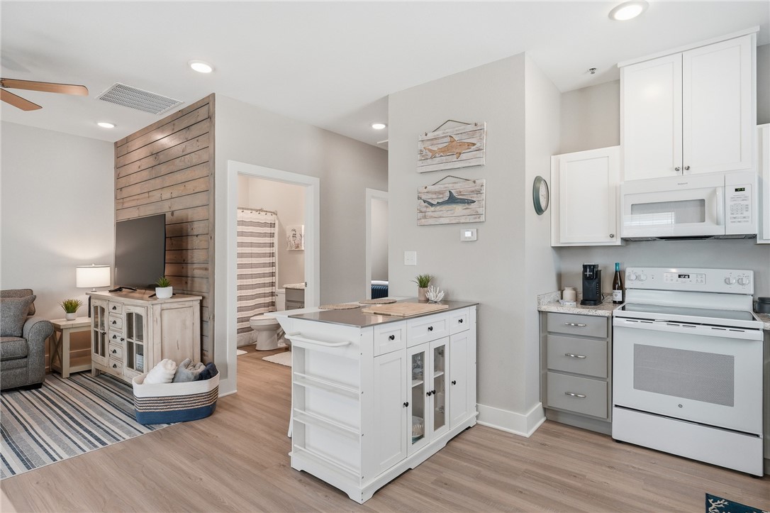 192 Oasis Circle Rockport TX 78382