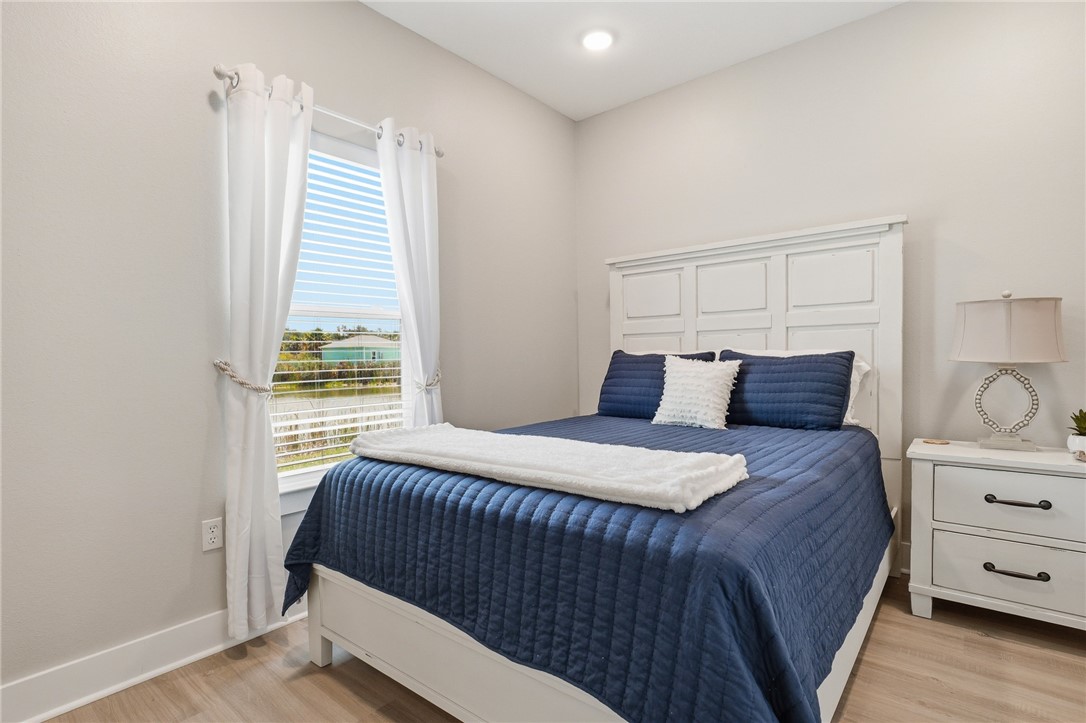 192 Oasis Circle Rockport TX 78382