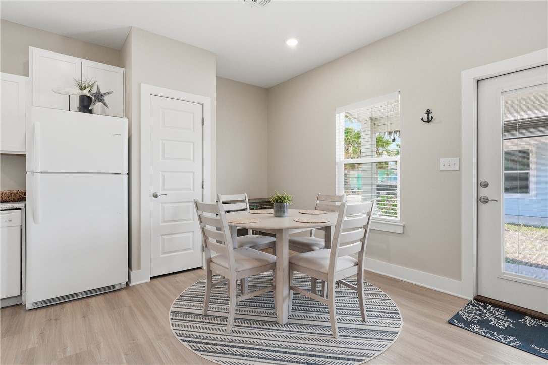 192 Oasis Circle Rockport TX 78382