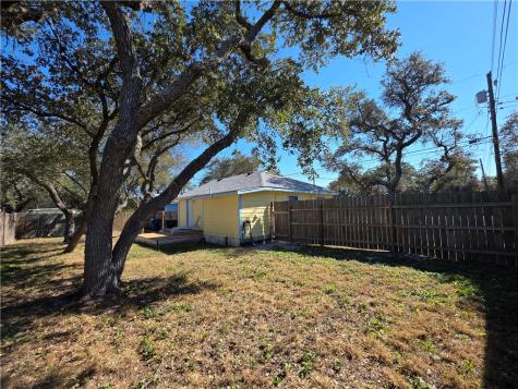 112 E Linden Street Rockport TX 78382