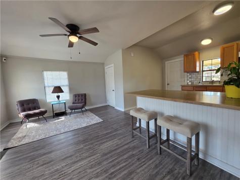 112 E Linden Street Rockport TX 78382