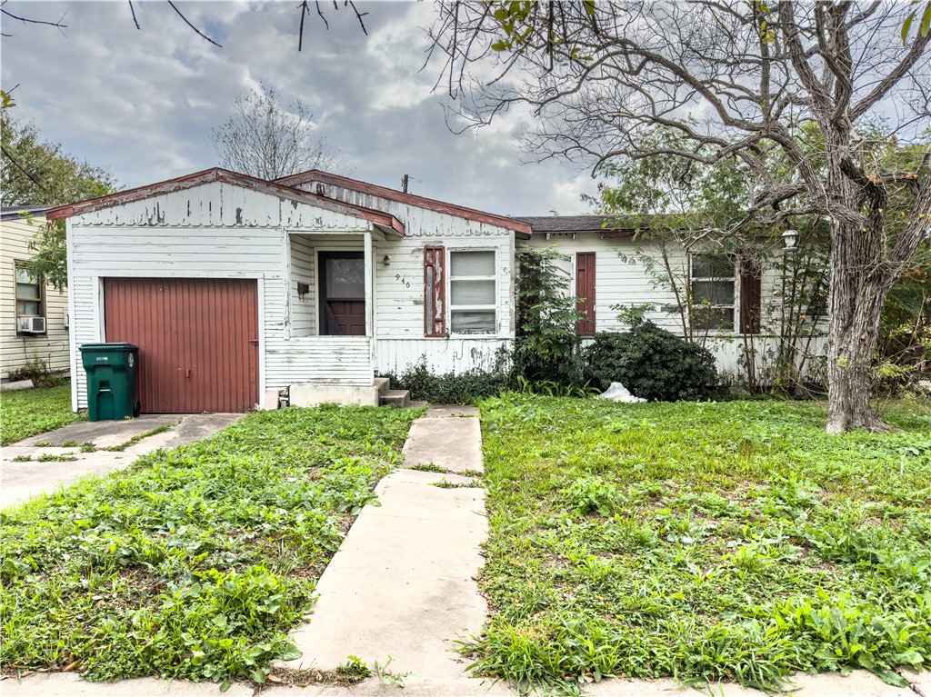946 Erwin Avenue Corpus Christi TX 78408
