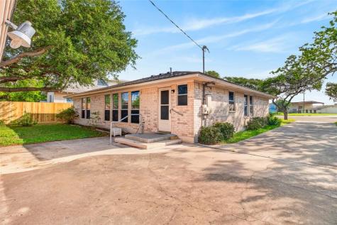 519 Moore Avenue Portland TX 78374
