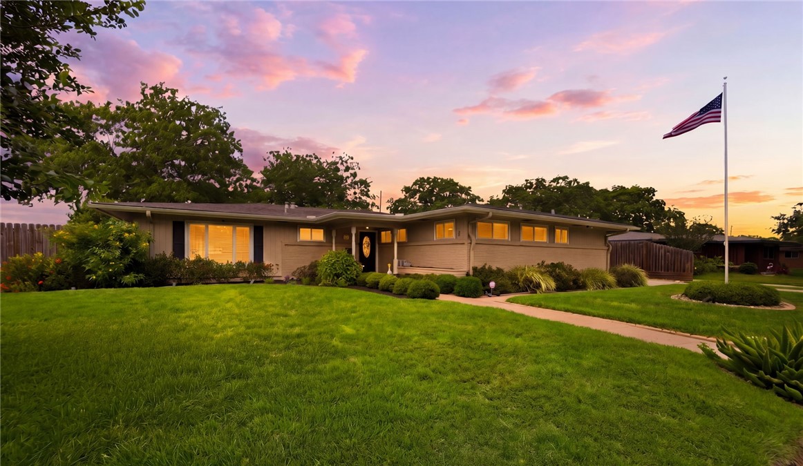 472 Barracuda Place Corpus Christi TX 78411