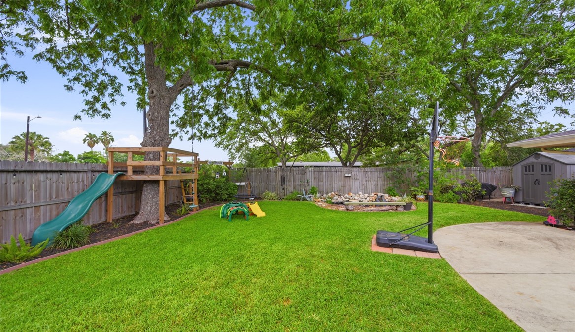 472 Barracuda Place Corpus Christi TX 78411