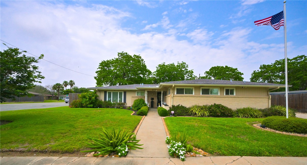 472 Barracuda Place Corpus Christi TX 78411