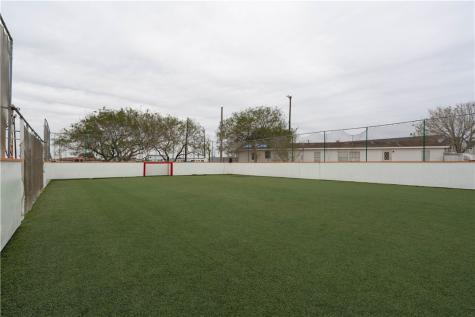 6656 Yorktown Boulevard Corpus Christi TX 78414