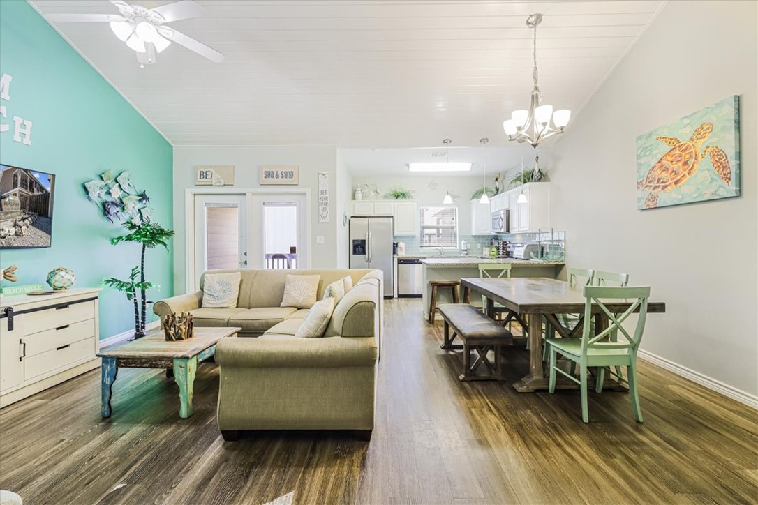 1813 Eleventh Street 403 Port Aransas TX 78373