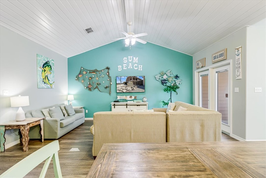 1813 Eleventh Street 403 Port Aransas TX 78373