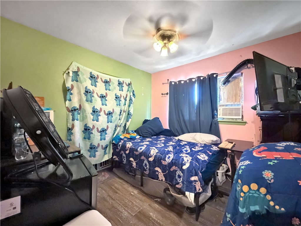 1913 Sandy Way Corpus Christi TX 78418