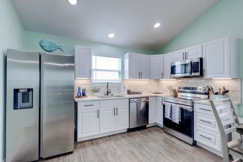 370 W Misty Oak W Rockport TX 78382