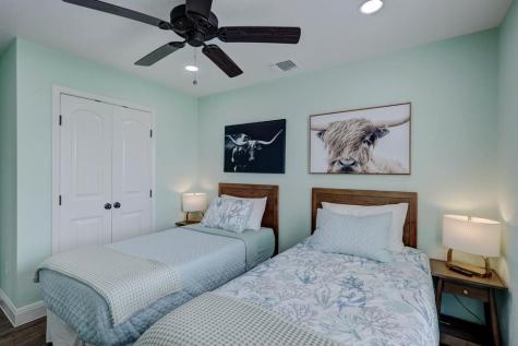 370 W Misty Oak W Rockport TX 78382