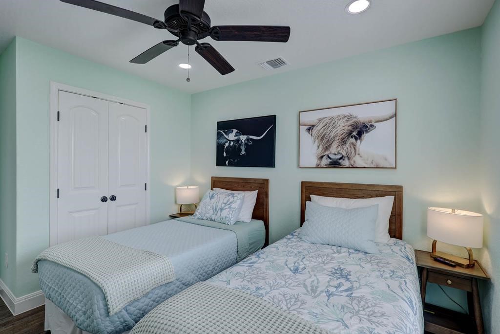 370 W Misty Oak W Rockport TX 78382