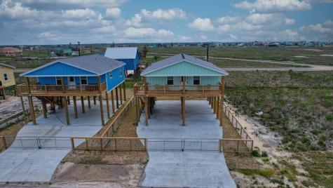 370 W Misty Oak W Rockport TX 78382
