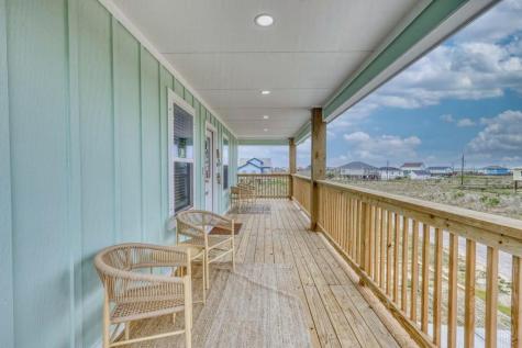 370 W Misty Oak W Rockport TX 78382
