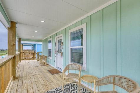 370 W Misty Oak W Rockport TX 78382