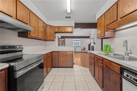 606 N Seventh Street Fulton TX 78358