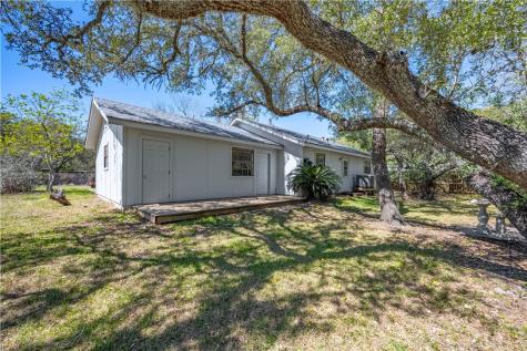 606 N Seventh Street Fulton TX 78358