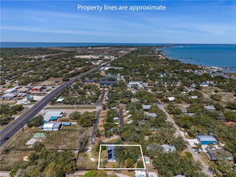 606 N Seventh Street Fulton TX 78358