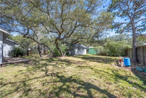 606 N Seventh Street Fulton TX 78358
