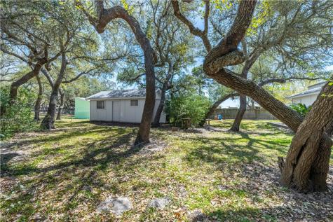 606 N Seventh Street Fulton TX 78358