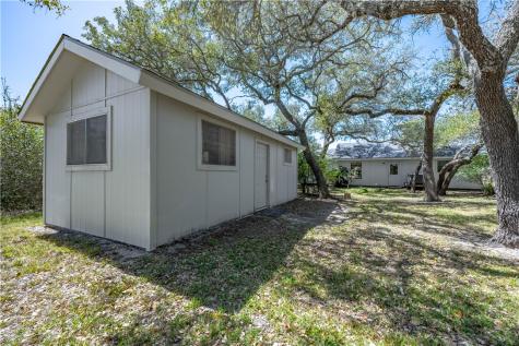 606 N Seventh Street Fulton TX 78358