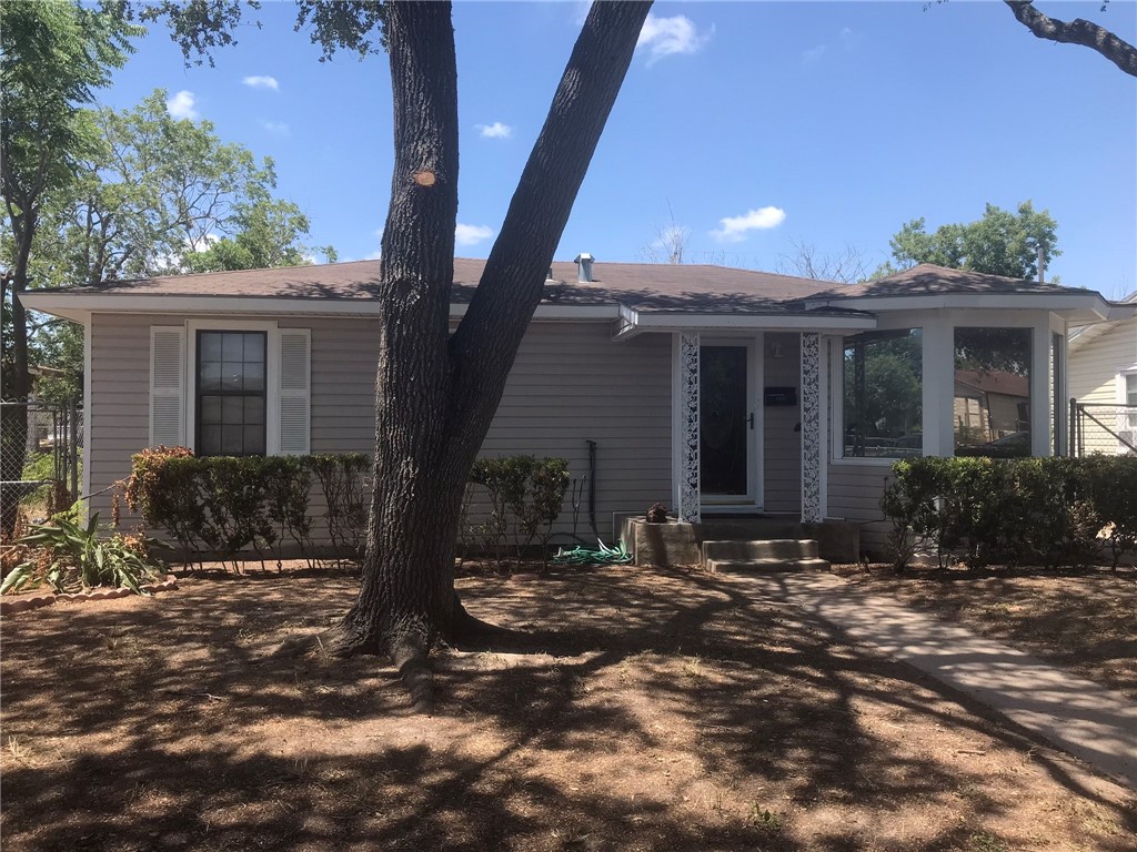 1913 Yale Street Corpus Christi TX 78416