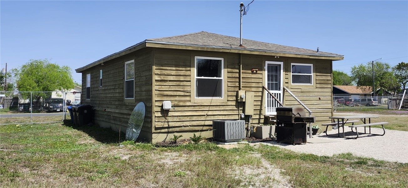 1407 Dema Street Corpus Christi TX 78418